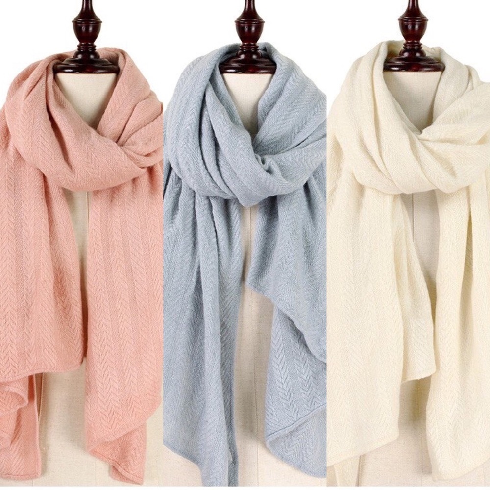 Soft oblong winter scarf